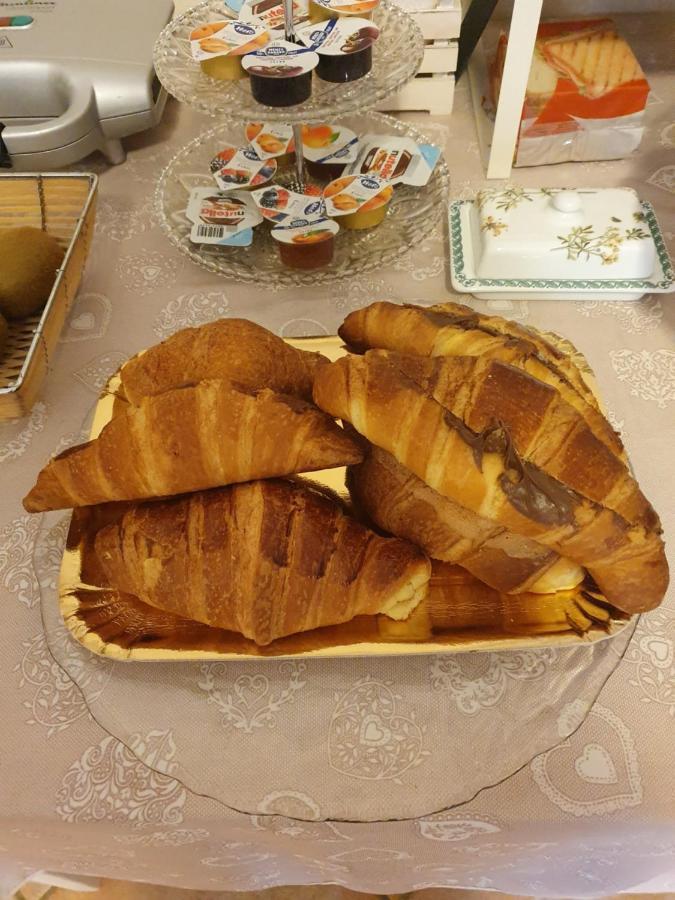 B&B Villa Maria Terni Bagian luar foto
