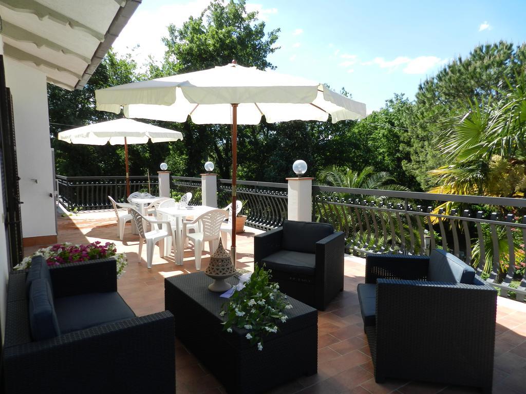 B&B Villa Maria Terni Bagian luar foto